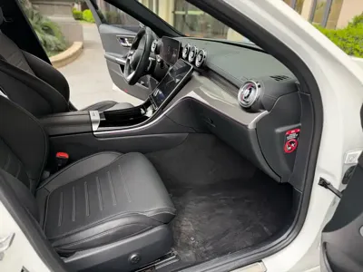 Mercedes-Benz C-Class 2023, 59000 км, за 21844.24 USD