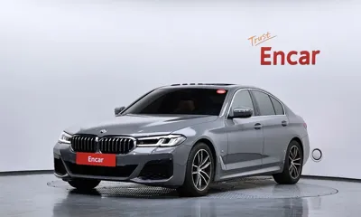 BMW 5-Series · 2022 год