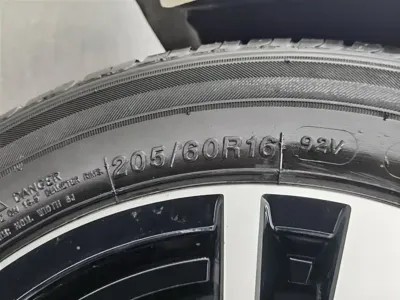 Nissan Sylphy 2020, 47300 км, за 7053.33 USD - фото 24