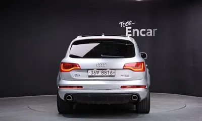 Audi Q7 2014, 256177 км, за 4875.51 USD