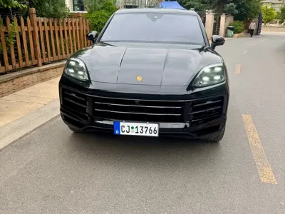 Porsche Cayenne 2024, 70000 км, за 100029.87 USD