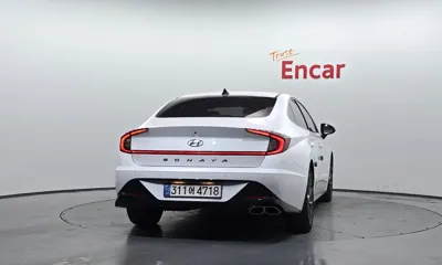 Hyundai Sonata 2022, 76031 км, за 12743.96 USD