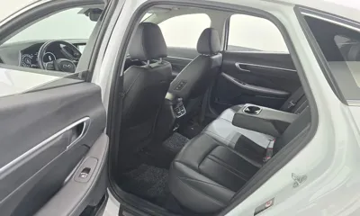 Hyundai Sonata 2022, 76031 км, за 12743.96 USD - фото 12