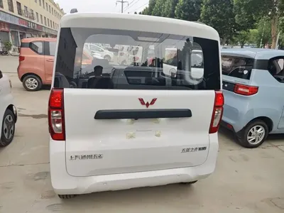 Wuling Zhiguang EV 2026, 100 км, за 7259.91 USD - фото 6