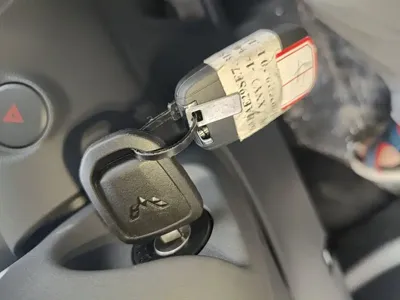 Wuling Zhiguang EV 2026, 100 км, за 7259.91 USD - фото 9