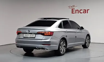 Volkswagen Jetta 2021, 64323 км, за 18708.15 USD