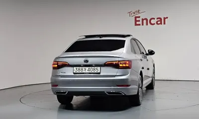 Volkswagen Jetta 2021, 64323 км, за 18708.15 USD