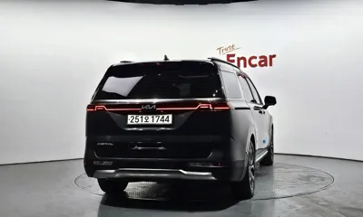 Kia Canival 2023, 103856 км, за 19491.24 USD