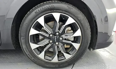 Kia Canival 2023, 103856 км, за 19491.24 USD