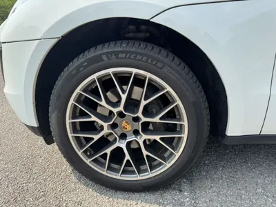 Porsche Macan 2018, 118762 км, за 23959.56 USD