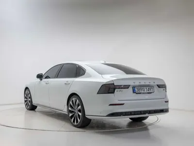 Volvo S90 2026, 624 км, за 39329.12 USD