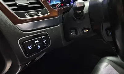 Hyundai Equus 2014, 192362 км, за 3875.46 USD - фото 17