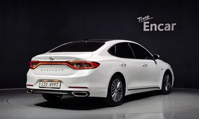 Hyundai Grandeur 2018, 149787 км, за 10708.63 USD