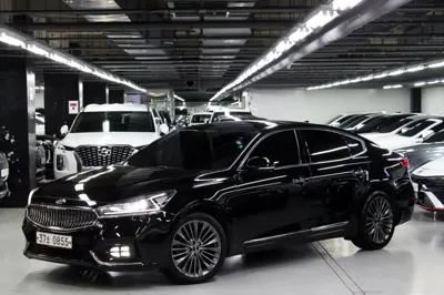Kia K7 2016, 111000 км, за 7676.3 USD