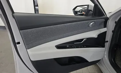 Hyundai Avante 2023, 84159 км, за 10213.38 USD - фото 24