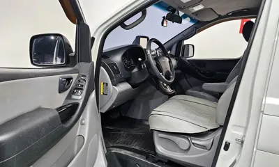 Hyundai Starex 2016, 121651 км, за 5795.4 USD - фото 10