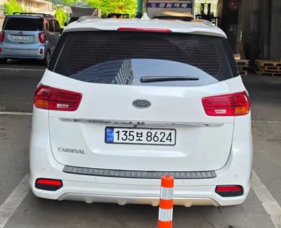 Kia Canival 2019, 111240 км, за 10749.19 USD