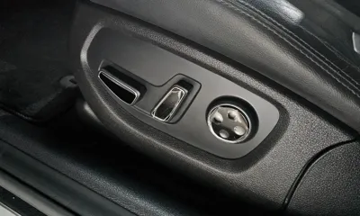 Hyundai Genesis 2016, 17241 км, за 8861.76 USD - фото 17