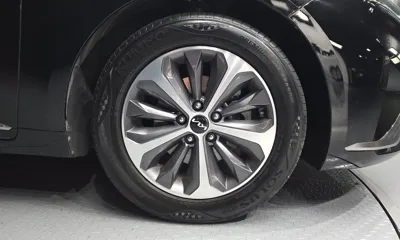 Kia K8 2022, 88104 км, за 16251.7 USD - фото 21