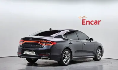 Hyundai Grandeur 2018, 66773 км, за 10744.28 USD