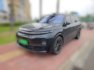 Li Auto L7 · 2023 год