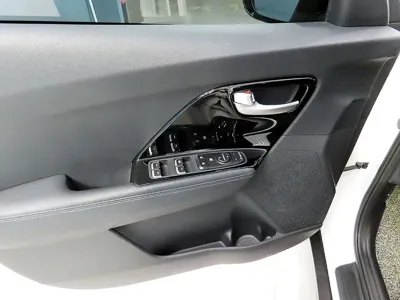 Kia Niro 2022, 43010 км, за 13596.16 USD - фото 7