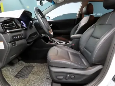 Kia Niro 2022, 43010 км, за 13596.16 USD - фото 9