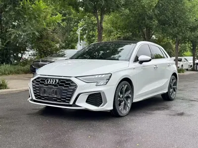 Audi A3 · 2022 год