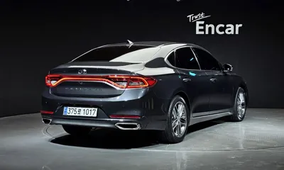 Hyundai Grandeur 2017, 116869 км, за 9205.29 USD