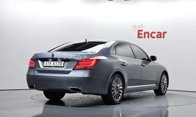 Hyundai Equus 2015, 205079 км, за 4232.6 USD