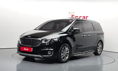 Kia Canival · 2017 год