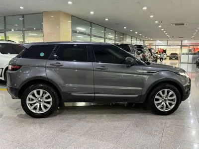 Land Rover Range Rover Evoque 2018, 160693 км, за 6635.45 USD