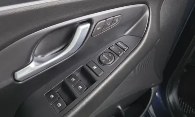 Hyundai i30 2018, 182216 км, за 5876.52 USD - фото 16