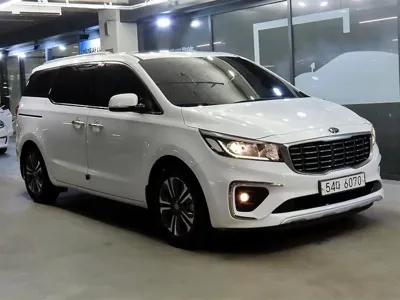 Kia Canival · 2019 год