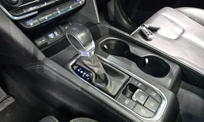 Hyundai Santafe 2019, 120505 км, за 11655.92 USD - фото 9