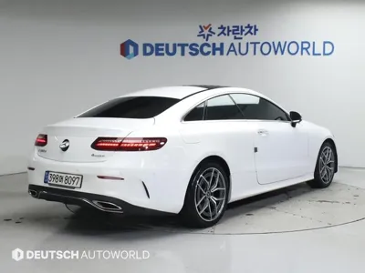 Mercedes-Benz E-Class 2022, 23512 км, за 34307.27 USD