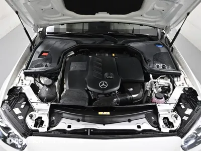 Mercedes-Benz E-Class 2022, 23512 км, за 34307.27 USD - фото 6