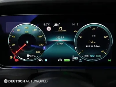 Mercedes-Benz E-Class 2022, 23512 км, за 34307.27 USD - фото 8