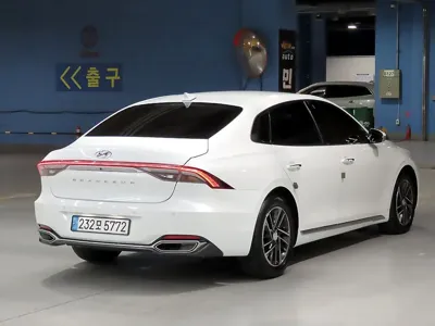 Hyundai Grandeur 2021, 135547 км, за 10240.25 USD
