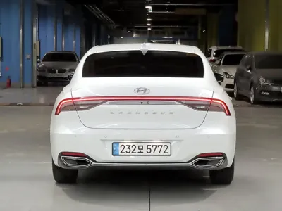 Hyundai Grandeur 2021, 135547 км, за 10240.25 USD