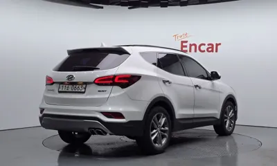 Hyundai Santafe 2016, 123643 км, за 8342.09 USD