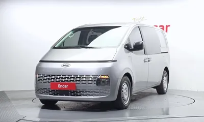 Hyundai Staria · 2022 год