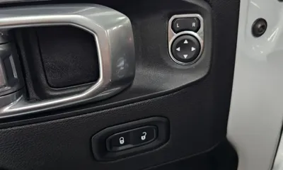 Jeep Wrangler 2022, 45567 км, за 27432.59 USD - фото 29