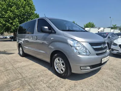 Hyundai Starex 2016, 277821 км, за 3841.89 USD