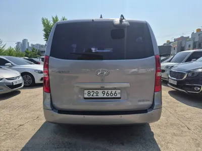 Hyundai Starex 2016, 277821 км, за 3841.89 USD