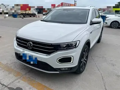 Volkswagen T-Roc · 2022 год