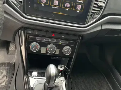 Volkswagen T-Roc 2022, 26800 км, за 17753.91 USD