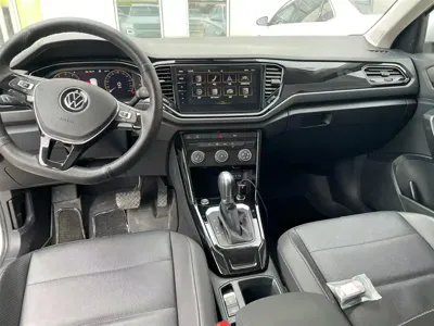 Volkswagen T-Roc 2022, 26800 км, за 17753.91 USD - фото 6