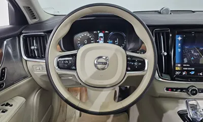 Volvo S90 2020, 57380 км, за 29641.71 USD - фото 13