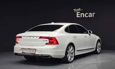 Volvo S90 2019, 99119 км, за 15747.67 USD